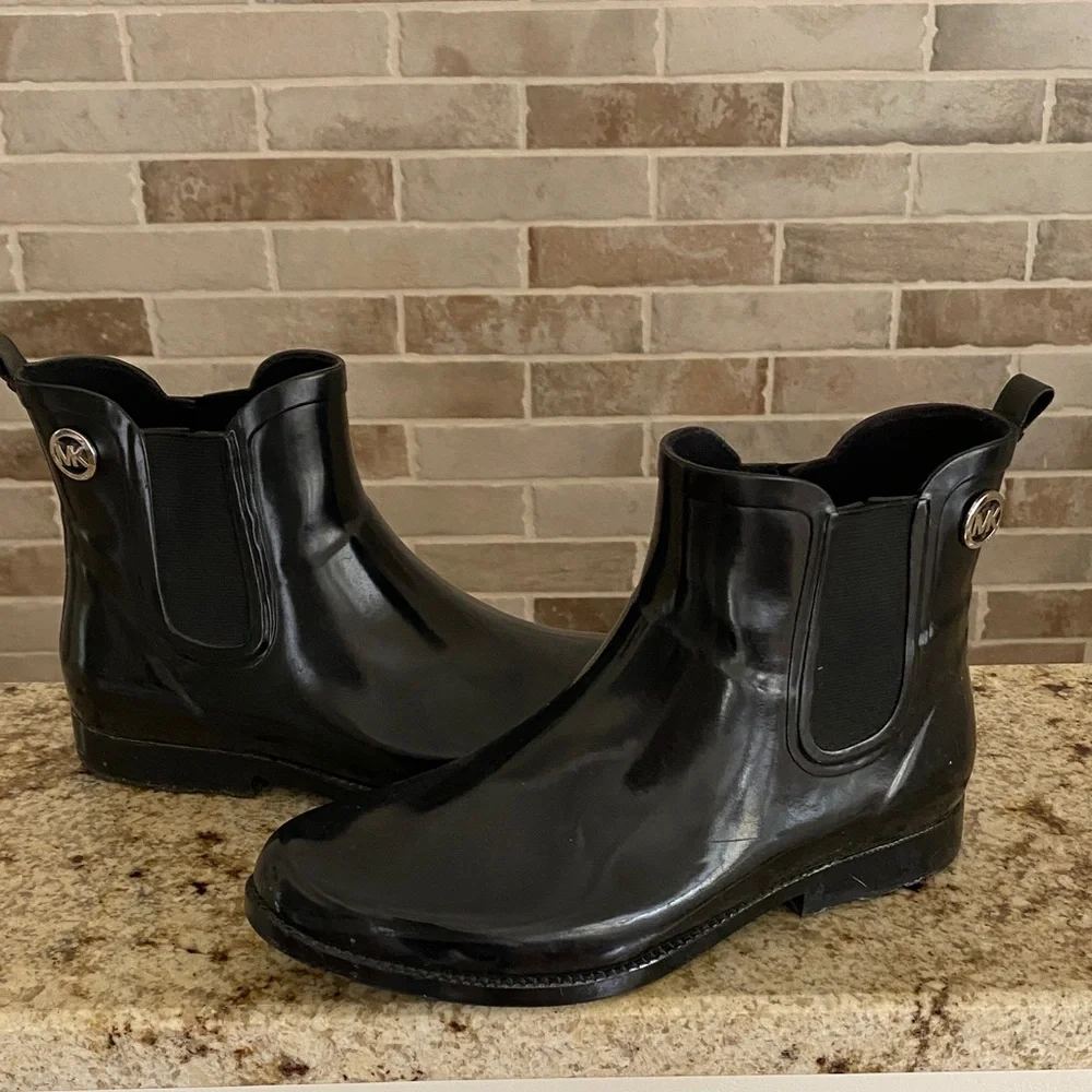 Michael Kors Black Gloss Chelsea Rain Ankle Boots